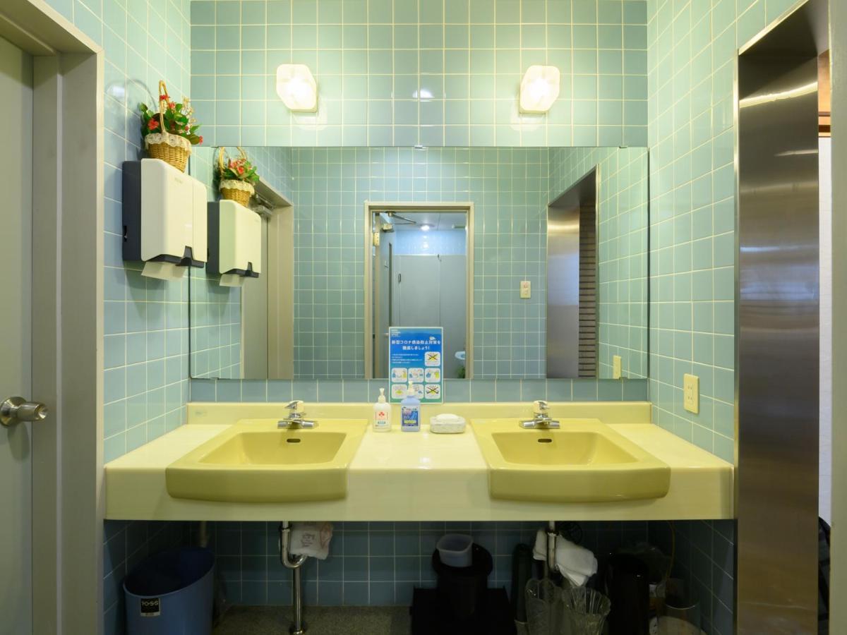 Tabist Business Ryokan Hotel Yukimiso Toyama Bagian luar foto