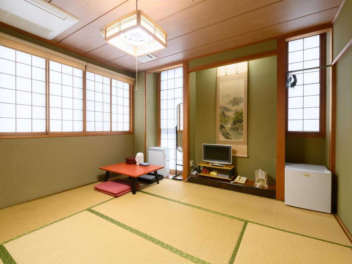 Tabist Business Ryokan Hotel Yukimiso Toyama Bagian luar foto
