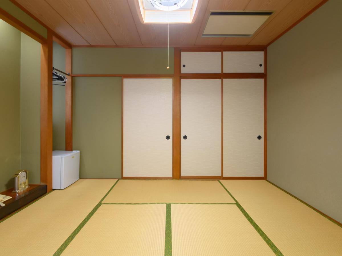 Tabist Business Ryokan Hotel Yukimiso Toyama Bagian luar foto