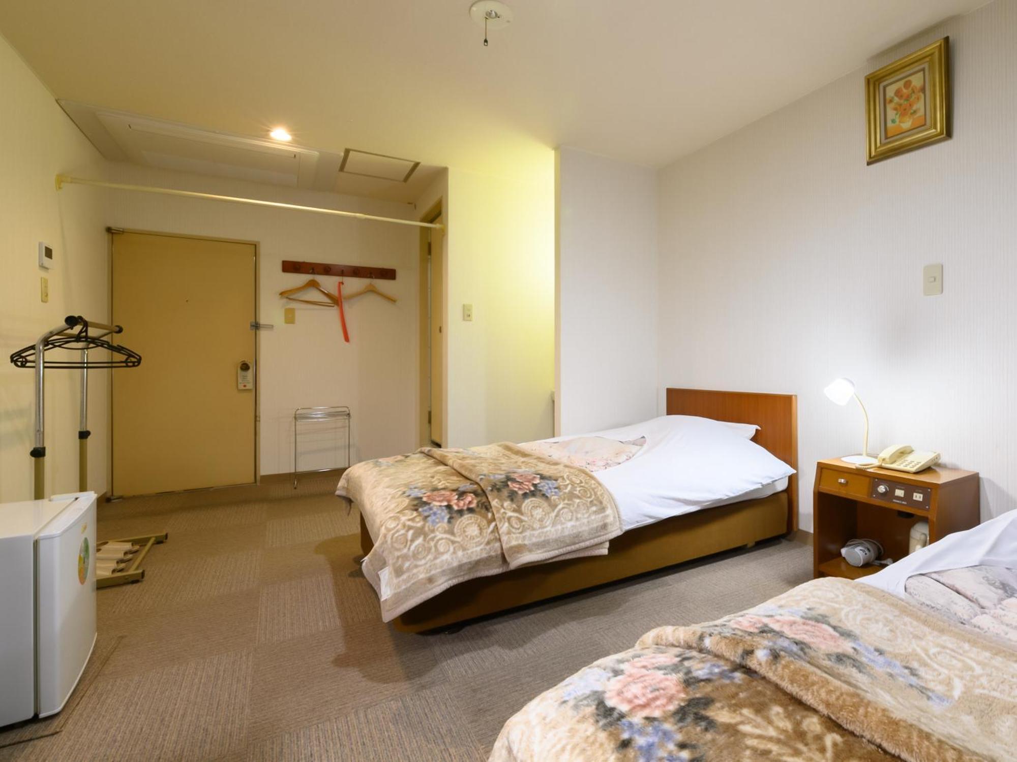 Tabist Business Ryokan Hotel Yukimiso Toyama Bagian luar foto