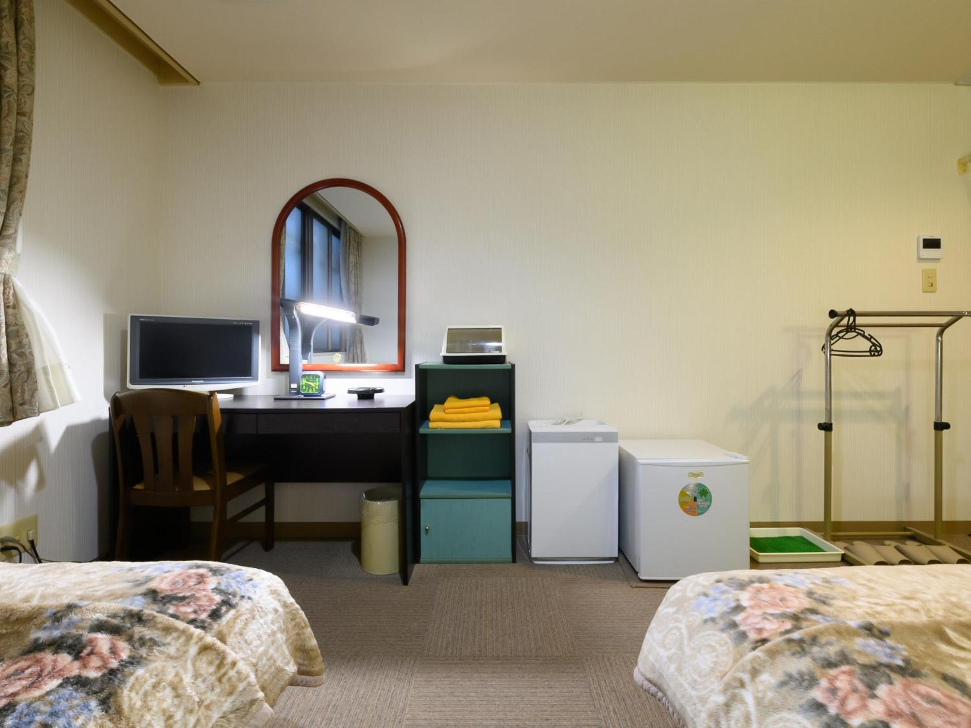 Tabist Business Ryokan Hotel Yukimiso Toyama Bagian luar foto