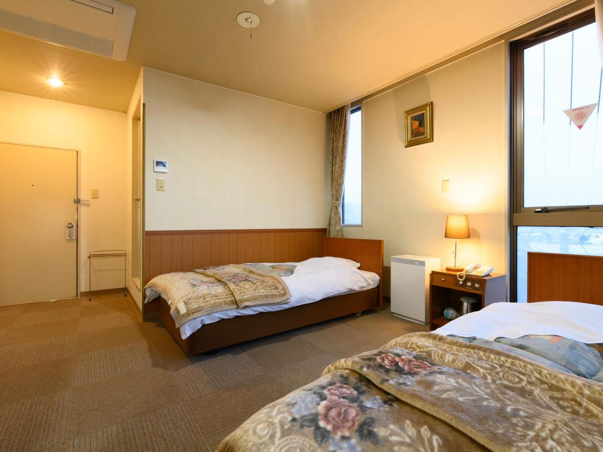 Tabist Business Ryokan Hotel Yukimiso Toyama Bagian luar foto