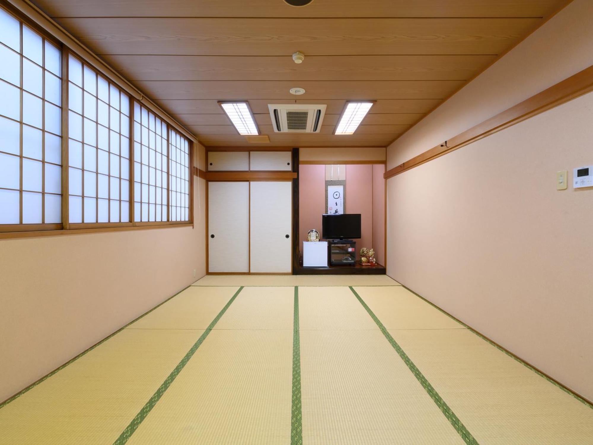 Tabist Business Ryokan Hotel Yukimiso Toyama Bagian luar foto