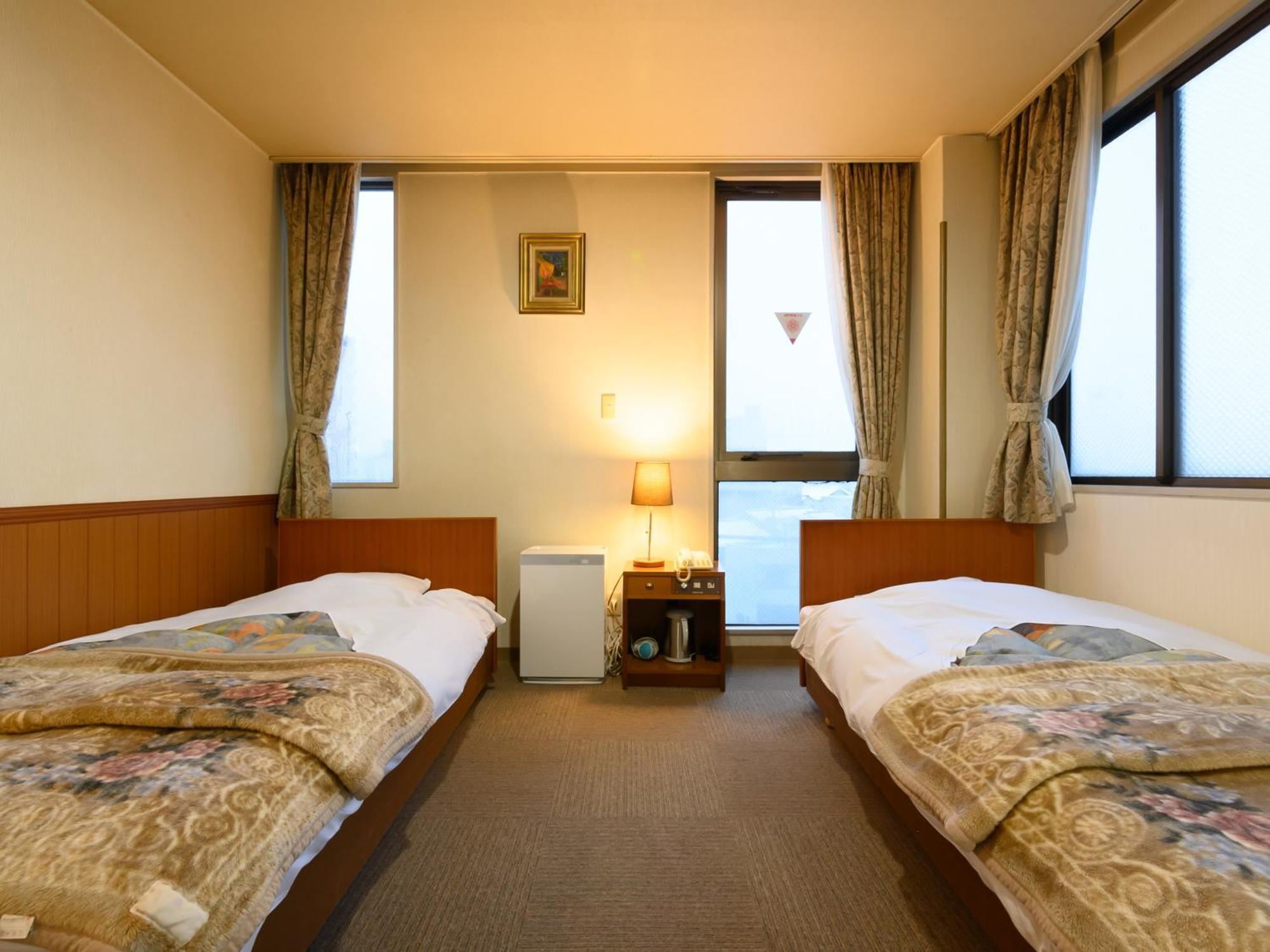 Tabist Business Ryokan Hotel Yukimiso Toyama Bagian luar foto